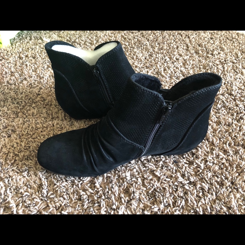 New Boots. Size 8